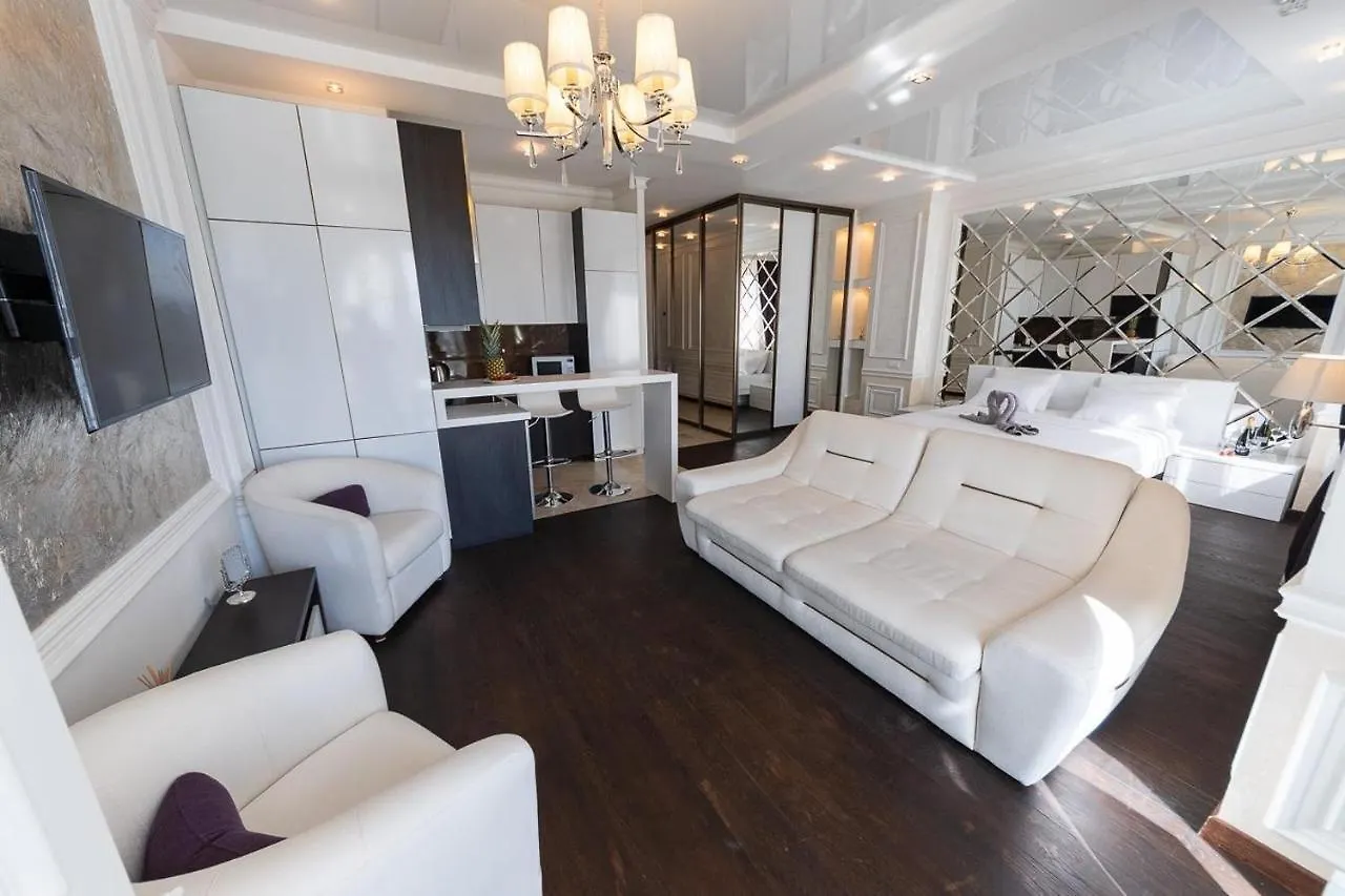 Exquisite Panoramic Views Apartment Dnipro Embankment Kyiv Ukraine