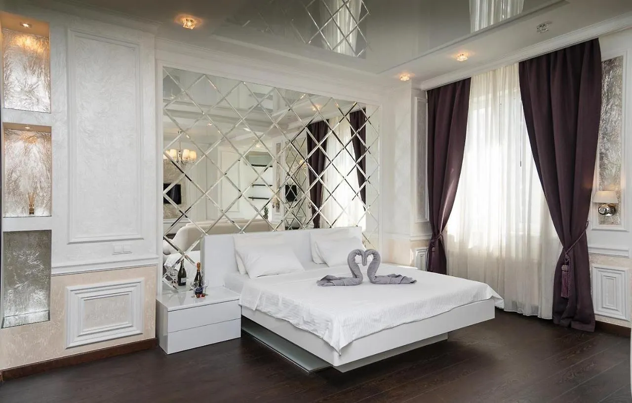 Exquisite Panoramic Views Apartment Dnipro Embankment Kyiv Ukraine