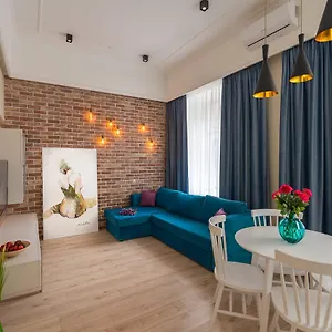 Apartment 18 Sofievskaya, Kyiv